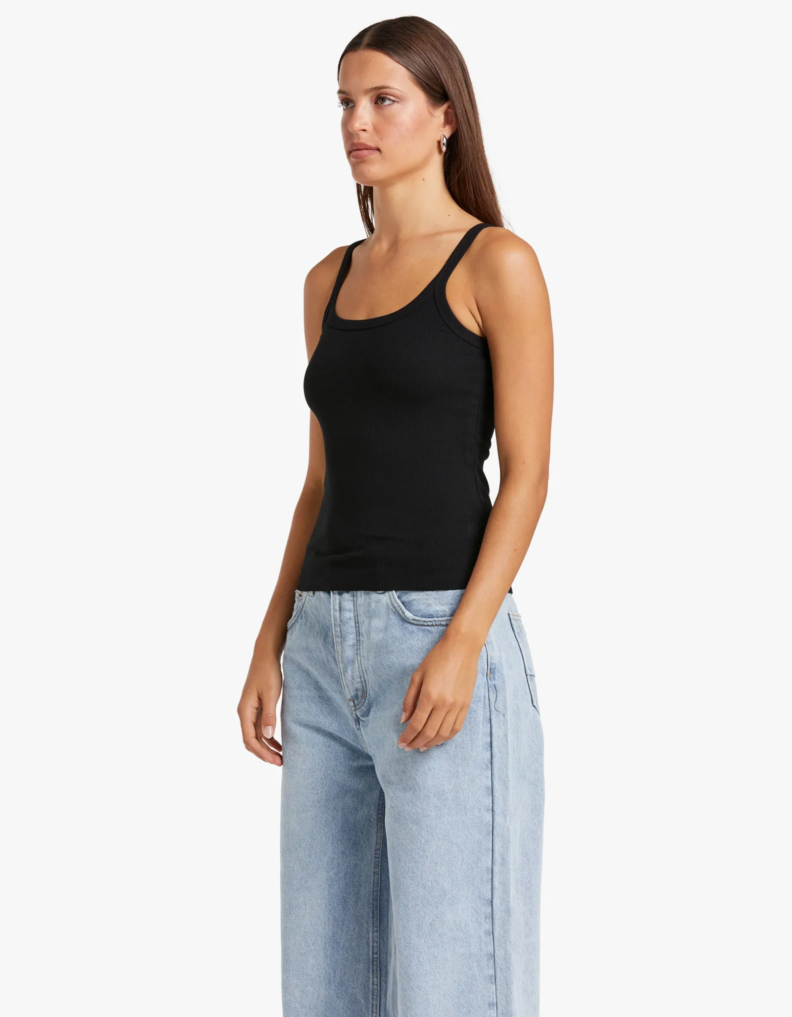 Alex Singlet - Black