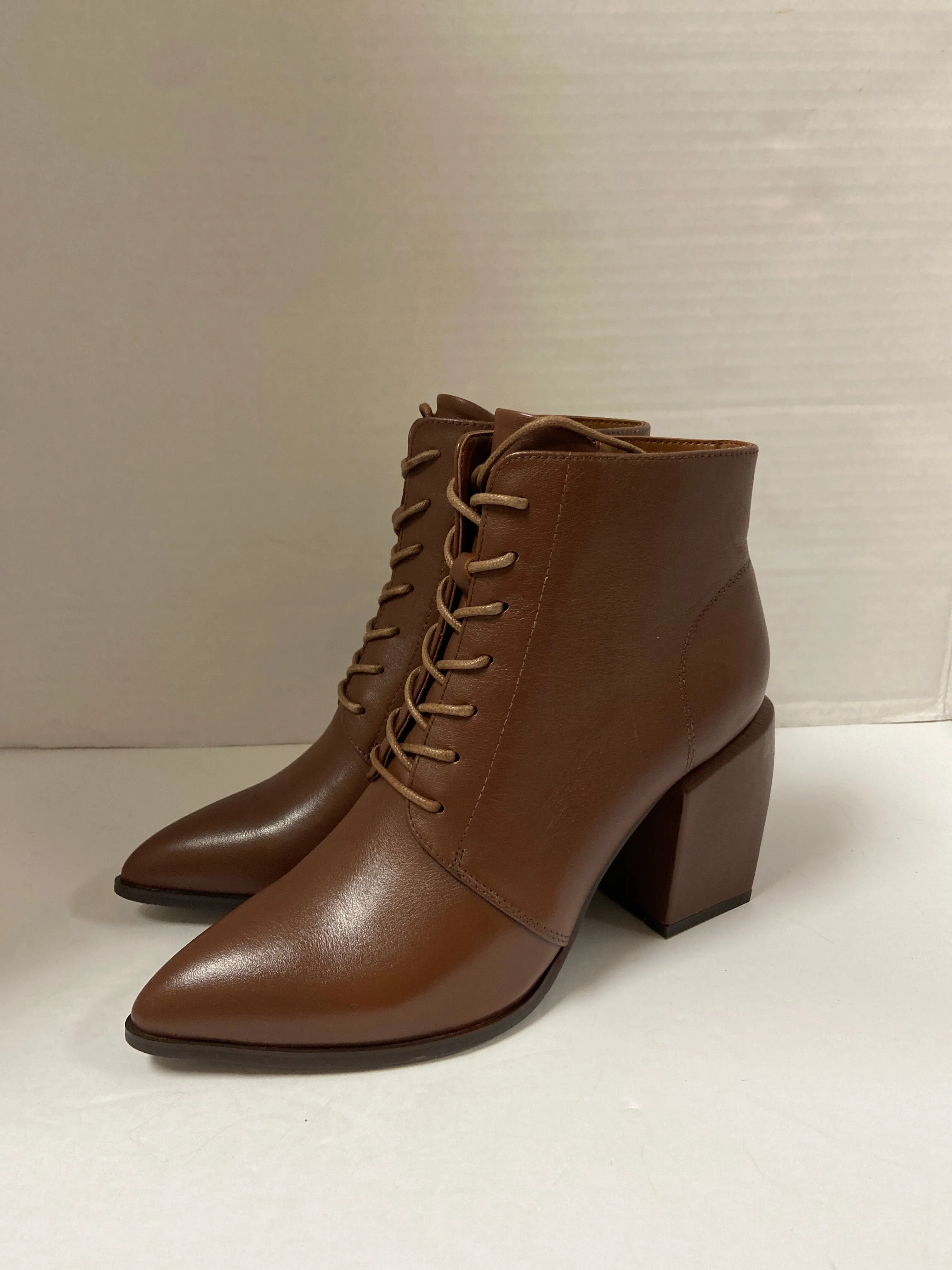 Boots Ankle Heels By Clothes Mentor  Size: 7.5