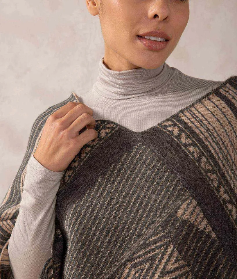 Cubic Poncho Reversible