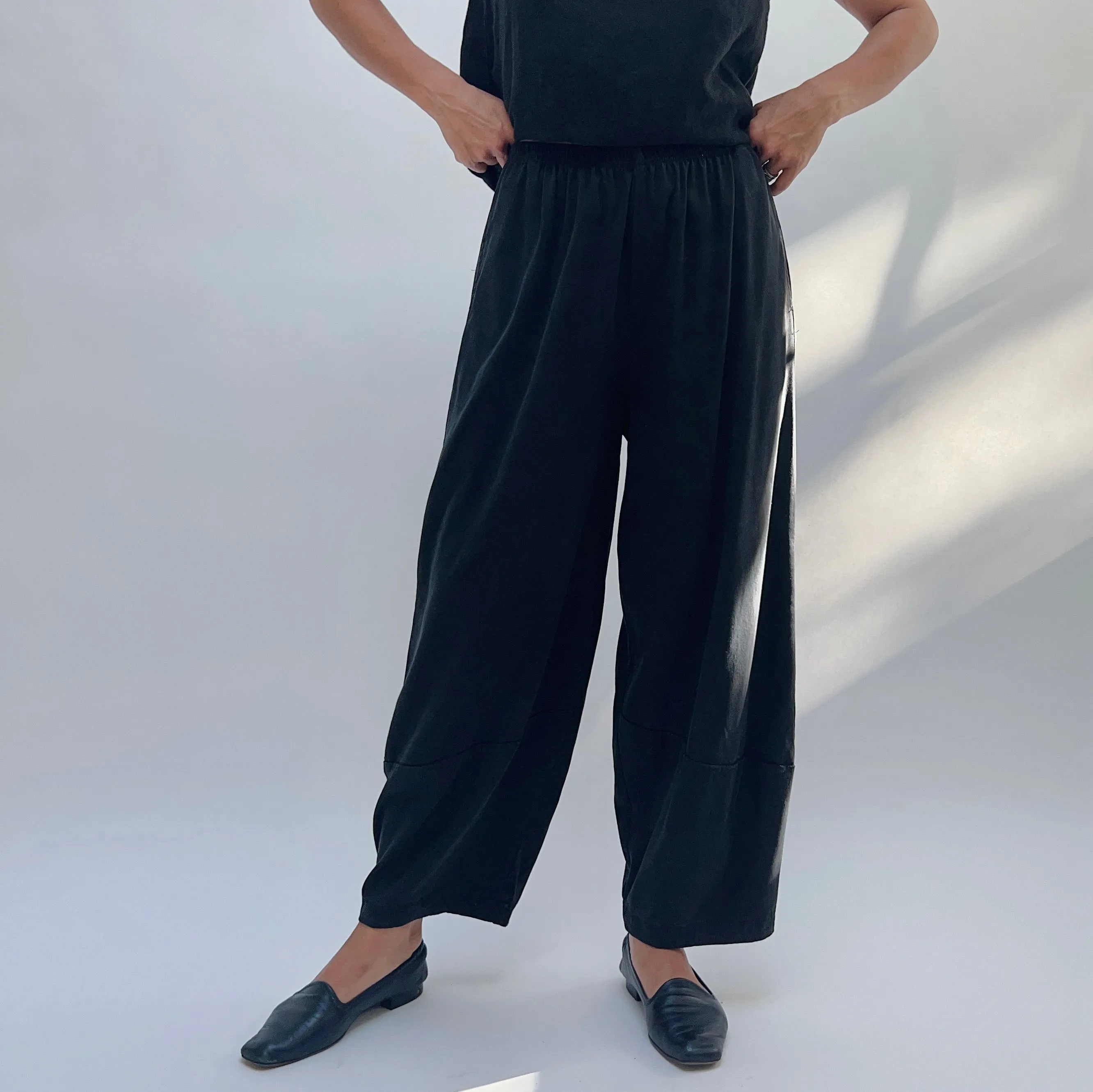 Cut Loose | Lantern Pant Black in Tencel Modal