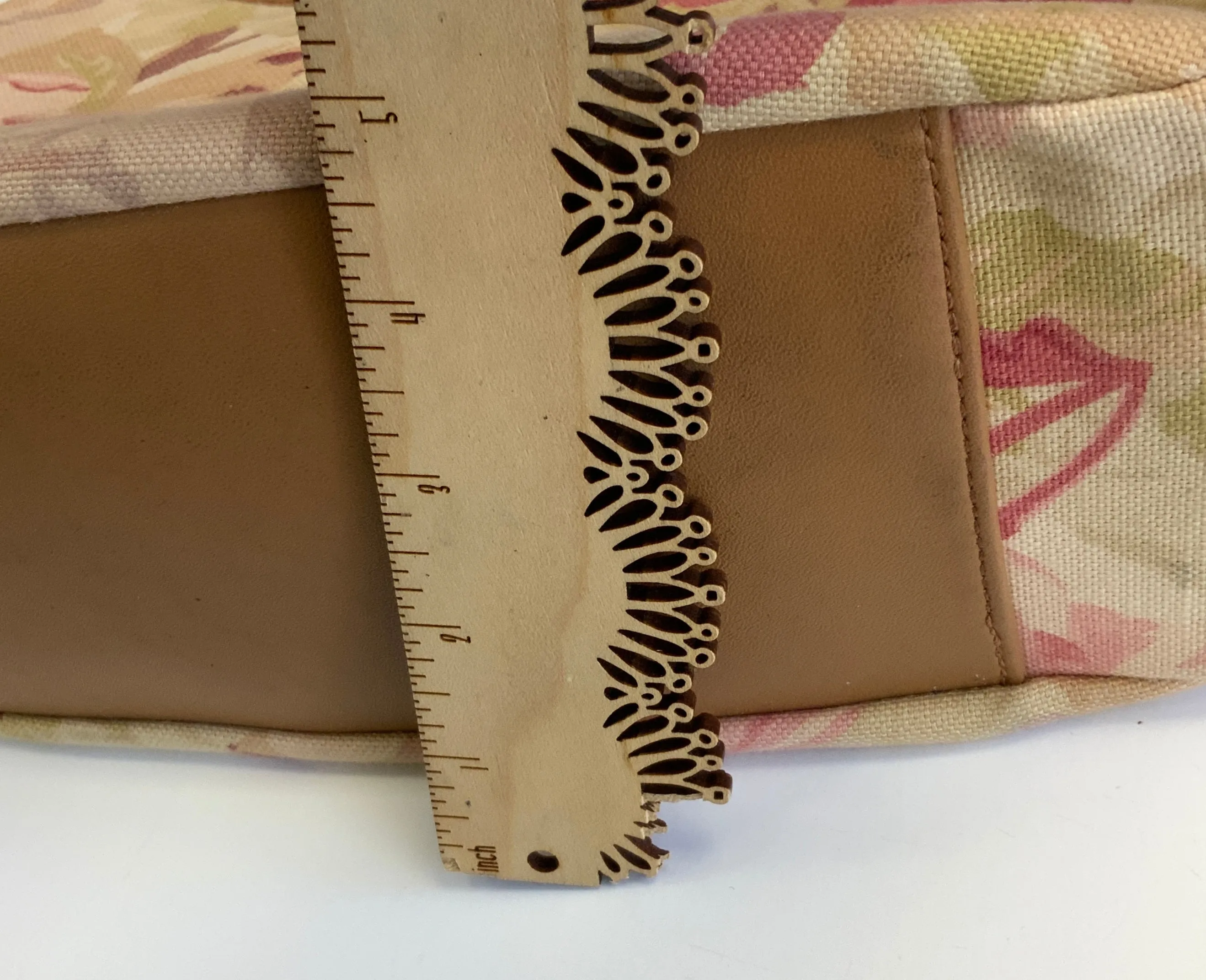 Handbag Clothes Mentor, Size Small