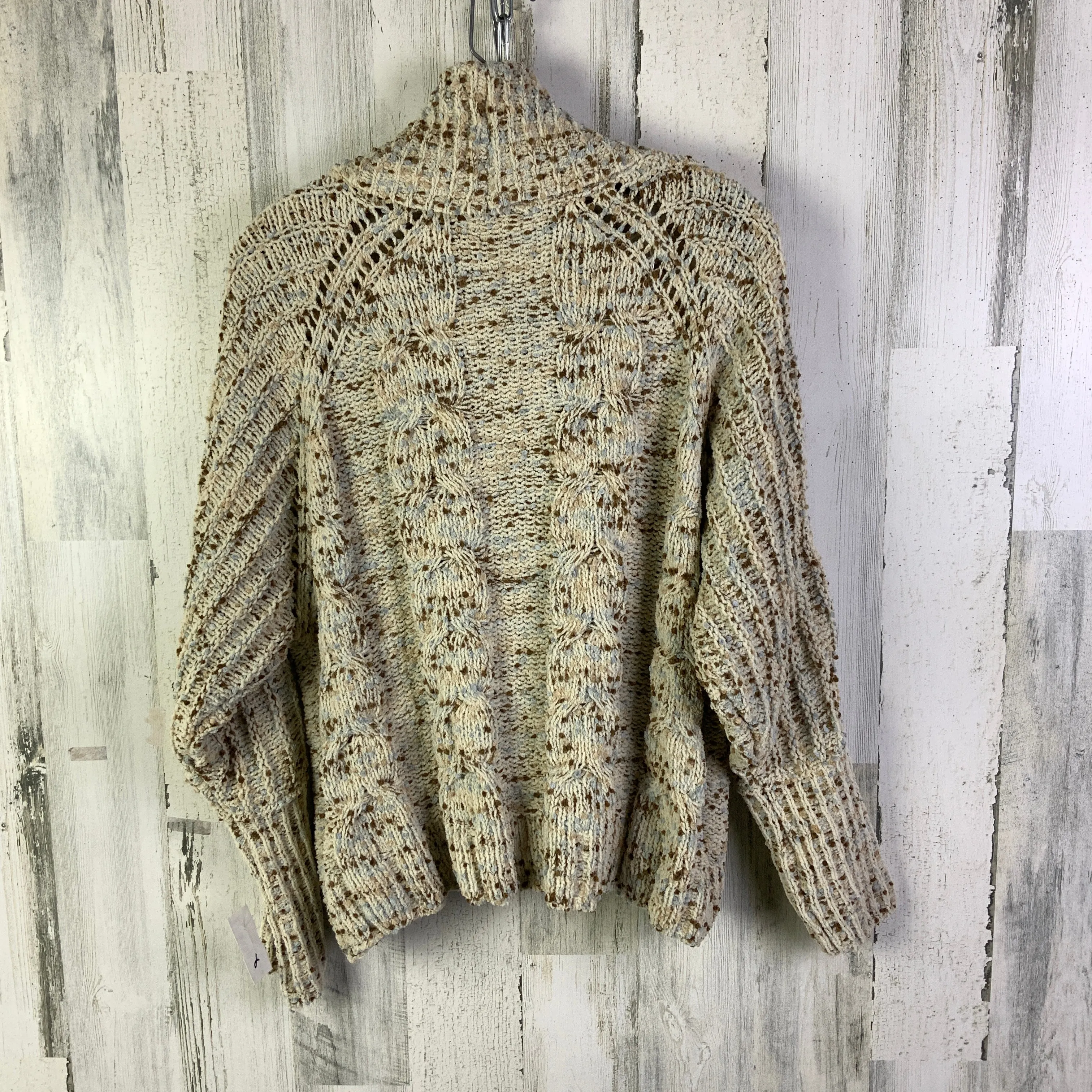 Sweater By Clothes Mentor In Cream, Size: S